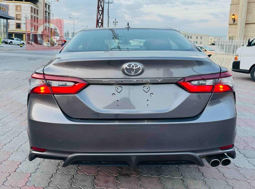 تۆیۆتا کامری